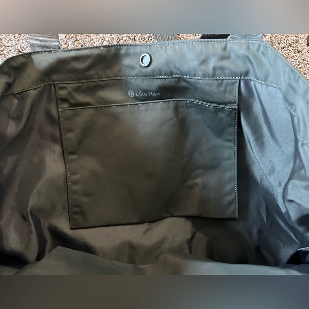 lululemon athletica Olive Green Nylon Duffel Tote with Black Straps - Picture 2 of 3